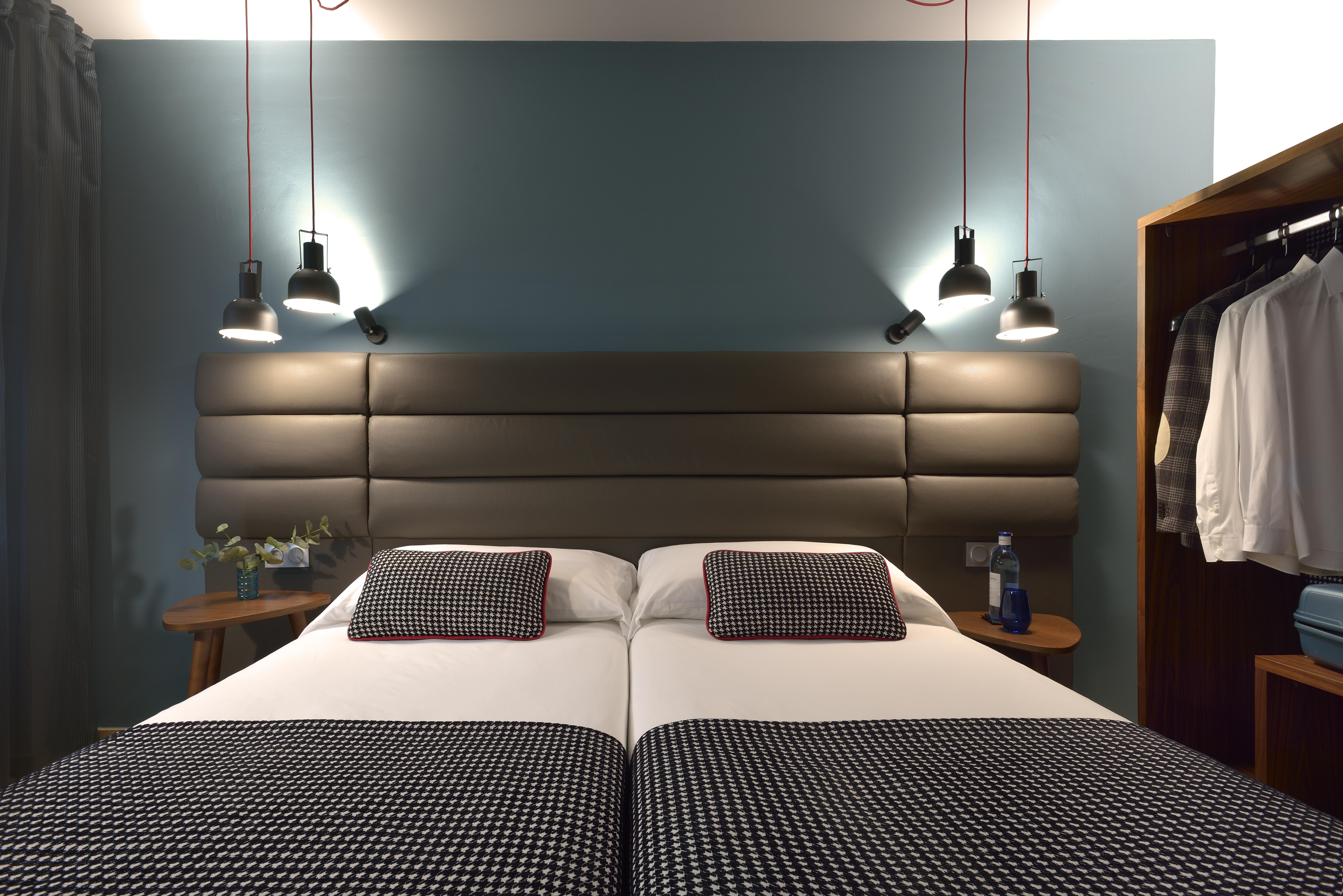 Hotel Pamplona Plaza Екстер'єр фото