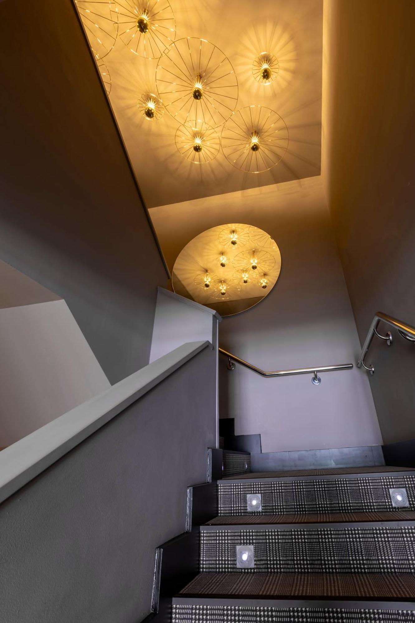 Hotel Pamplona Plaza Екстер'єр фото